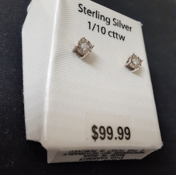 1/10cttw Diamond Sterling Silver Stud Earrings - Picture 2 of 3